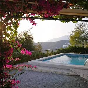 Casa Lola Сasa de vacaciones Sayalonga